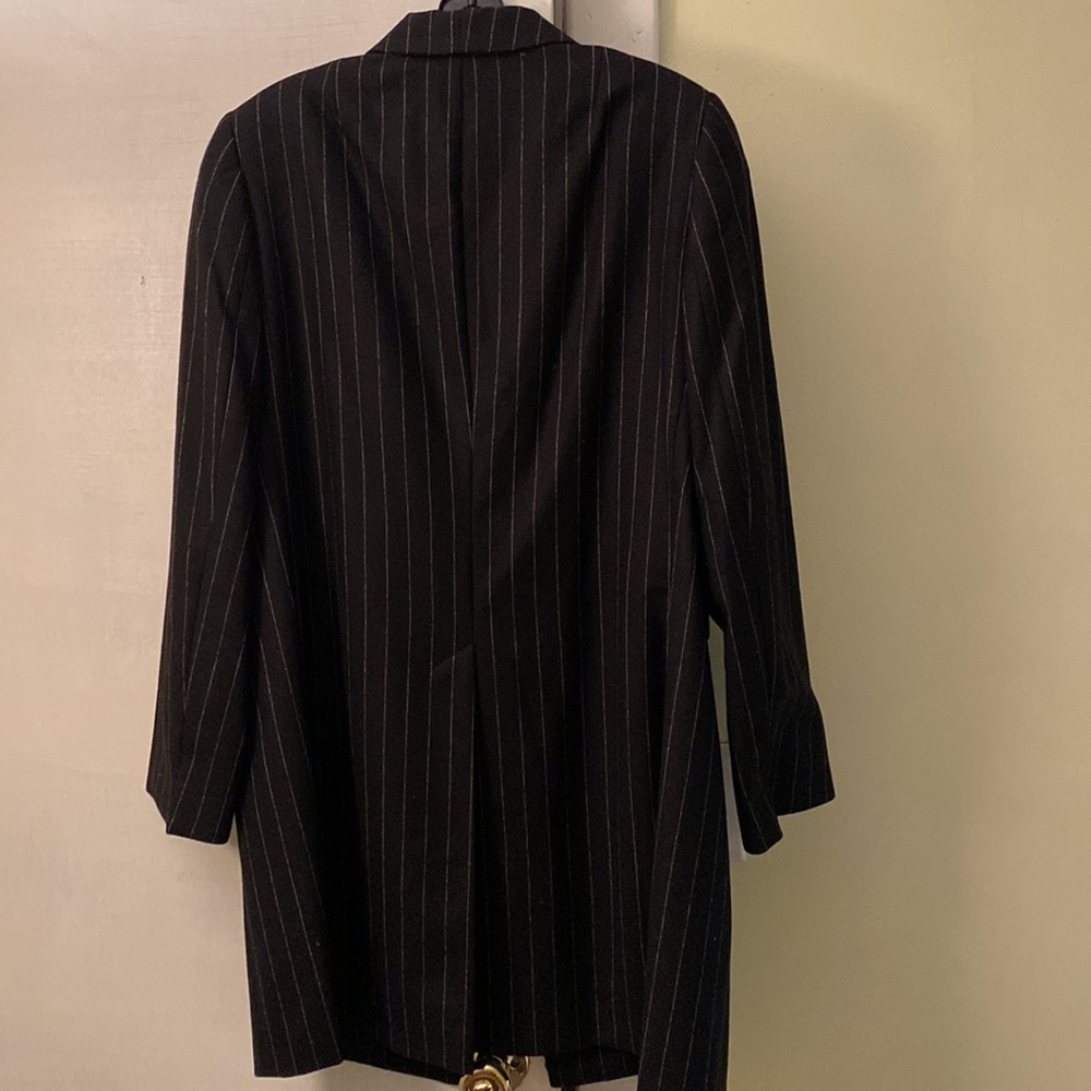 Akris Punto Gorgeous Black White Pinstripe Long Lined Jacket New With Tags - Picture 5 of 11